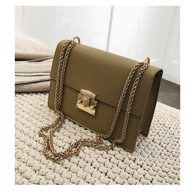 Chain messenger bag