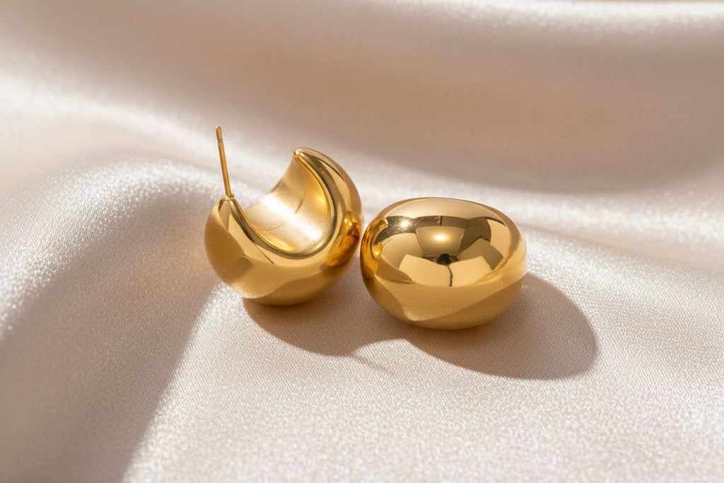 Lesmo Sculpt C-vormige Oorbellen – Goud & Zilver