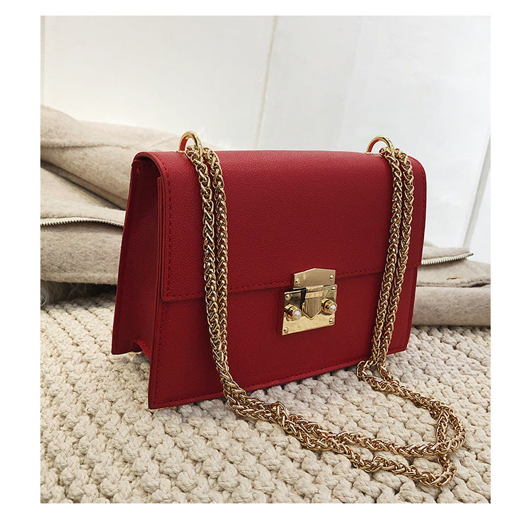 Chain messenger bag