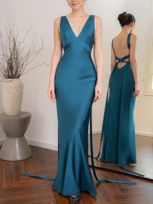 Lake Blue Dream – Open Back Wedding Dress