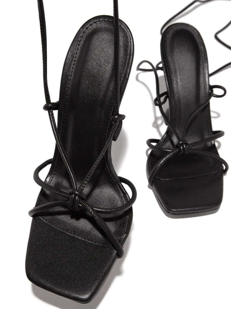Elegant Curved Heel Sandals – Sexy & Comfortabel | Plus Size